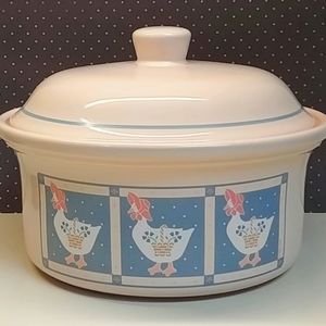 Vintage Covered Ceramic Crock Casserole